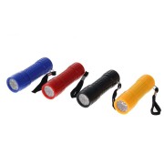 Фонарик ручной на батарейках 3ААА Y-1-972 /PT-1518 CH-1018A /24/ черный,красный,желтый,зеленый Фонарик ручной на батарейках 3ААА Y-1-972 /PT-1518 CH-1018A /24/ черный,красный,желтый,зеленый