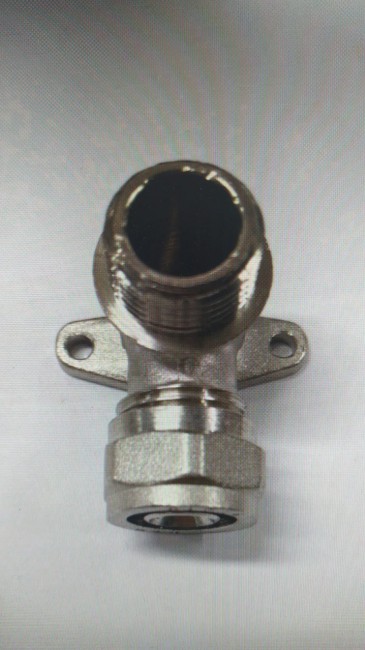 Водорозетка 16 *1/2   ц/н К44