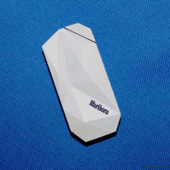 Зажигалка "Marlboro"  /10/ /200/