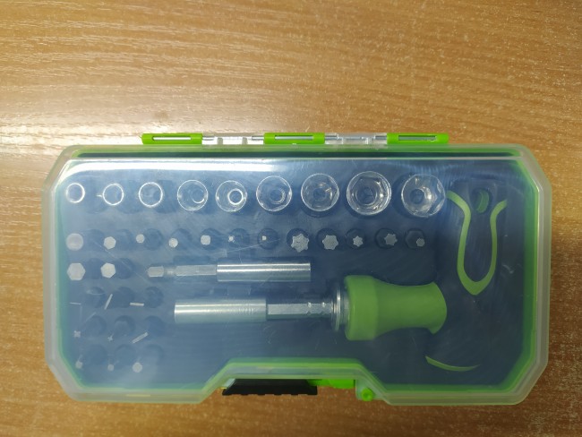 Набор бит и торцевых головок с рукояткой 35/1