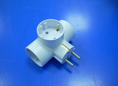 Тройник сетевой 16А  ТС-3 с заз.  белый  Велконт (TC-3E-1e)  /60/ НФ-00000146