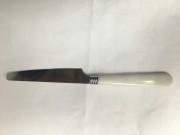 Нож для масла с зубчиками белая ручка широкая РА-13-7