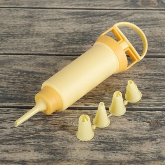 Шприц кондитерский пластик+5 насадок отк-0496 /120/